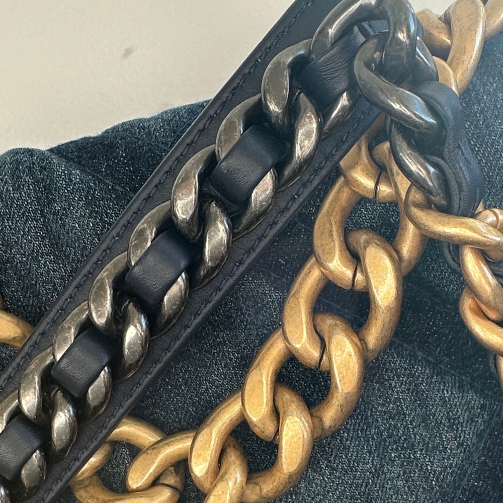 Chanel 19 Bag Denim Shoulder Bag Large - Picture 3 of 17